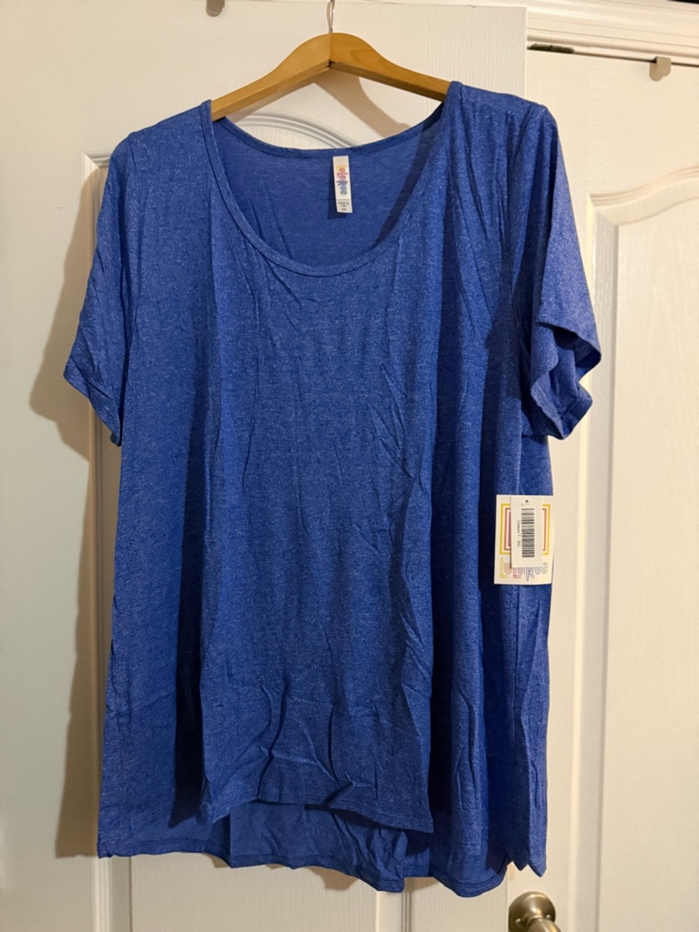 NWT LuLaRoe Royal blue classic tee shirt, size 3x (24-26)